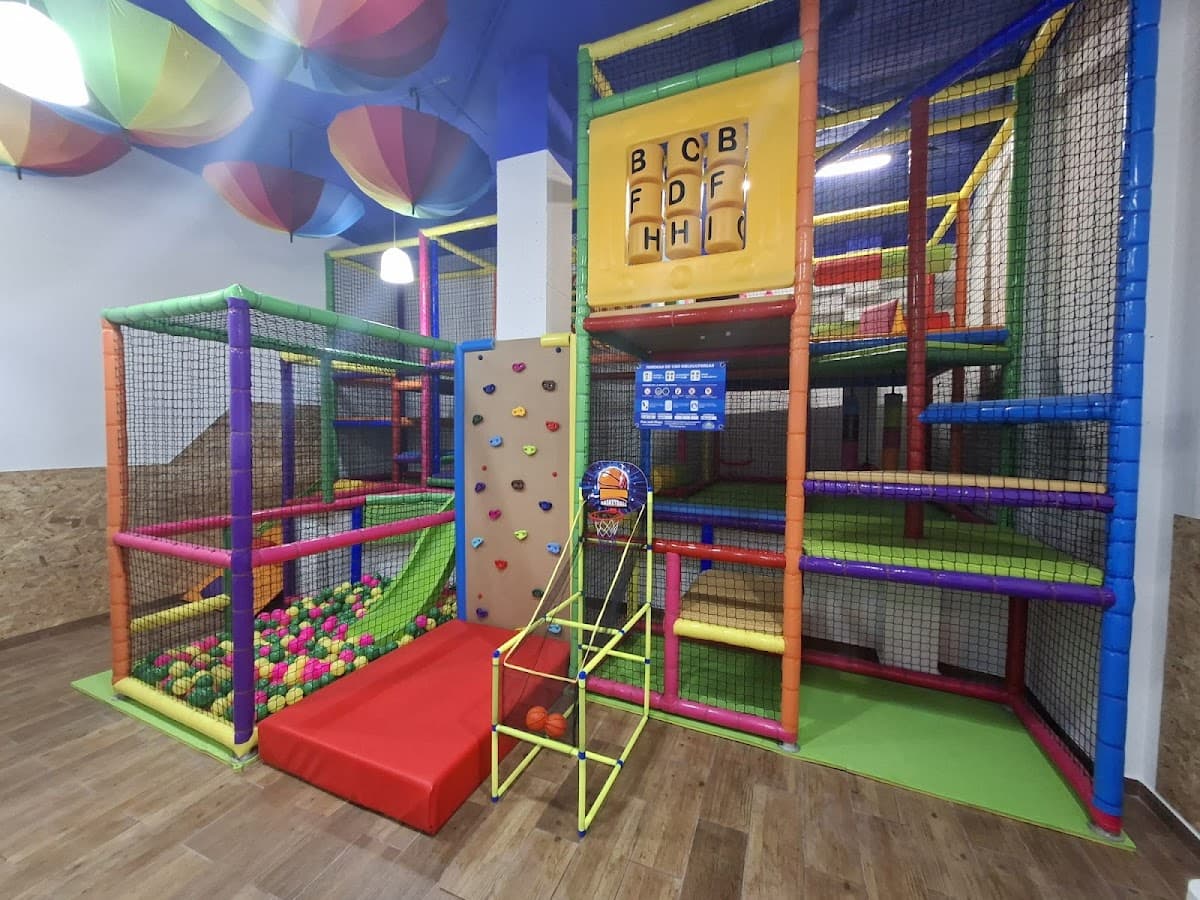 Chimenea Mágica Parque de Bolas — foto 1