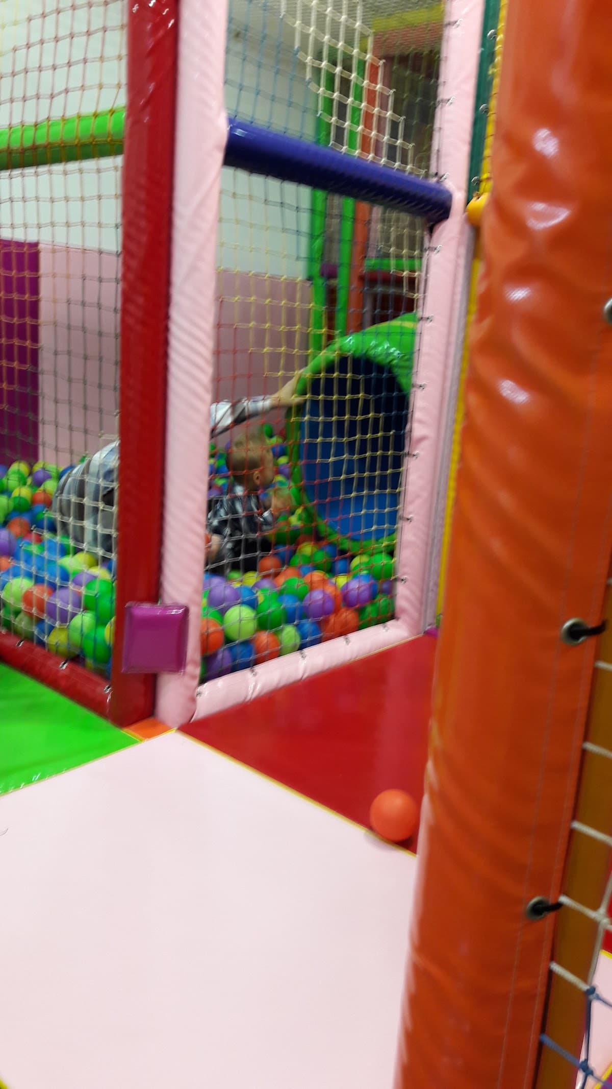 Parque Infantil Enanito Gruñón — foto 1